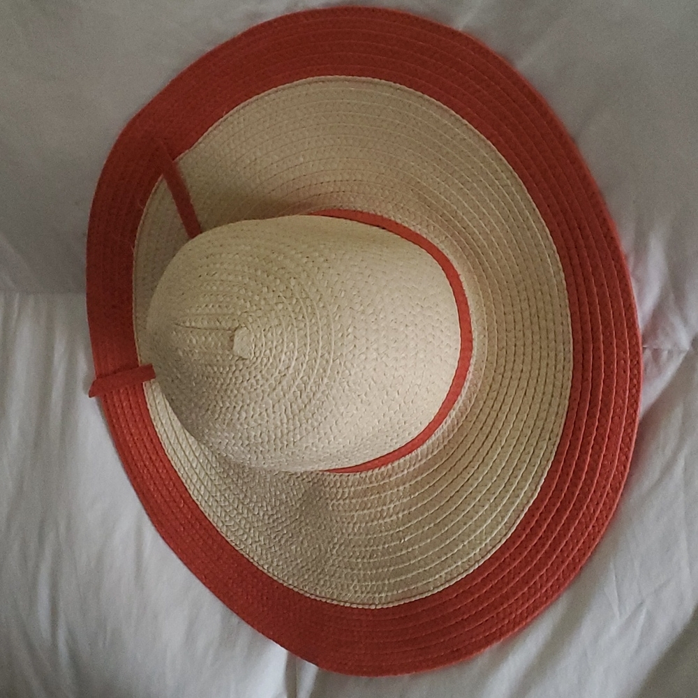 Ann Taylor Wide Brim Floppy Packable Hat